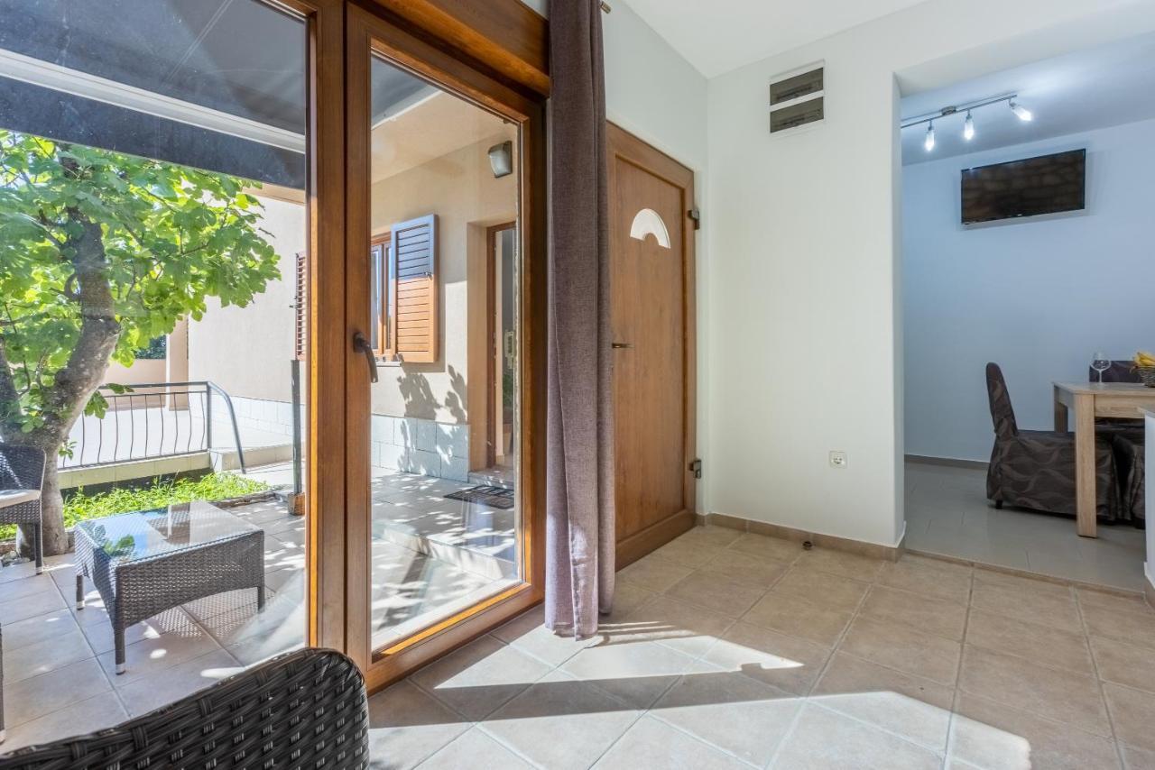 Apartmani Anita Dramalj Esterno foto