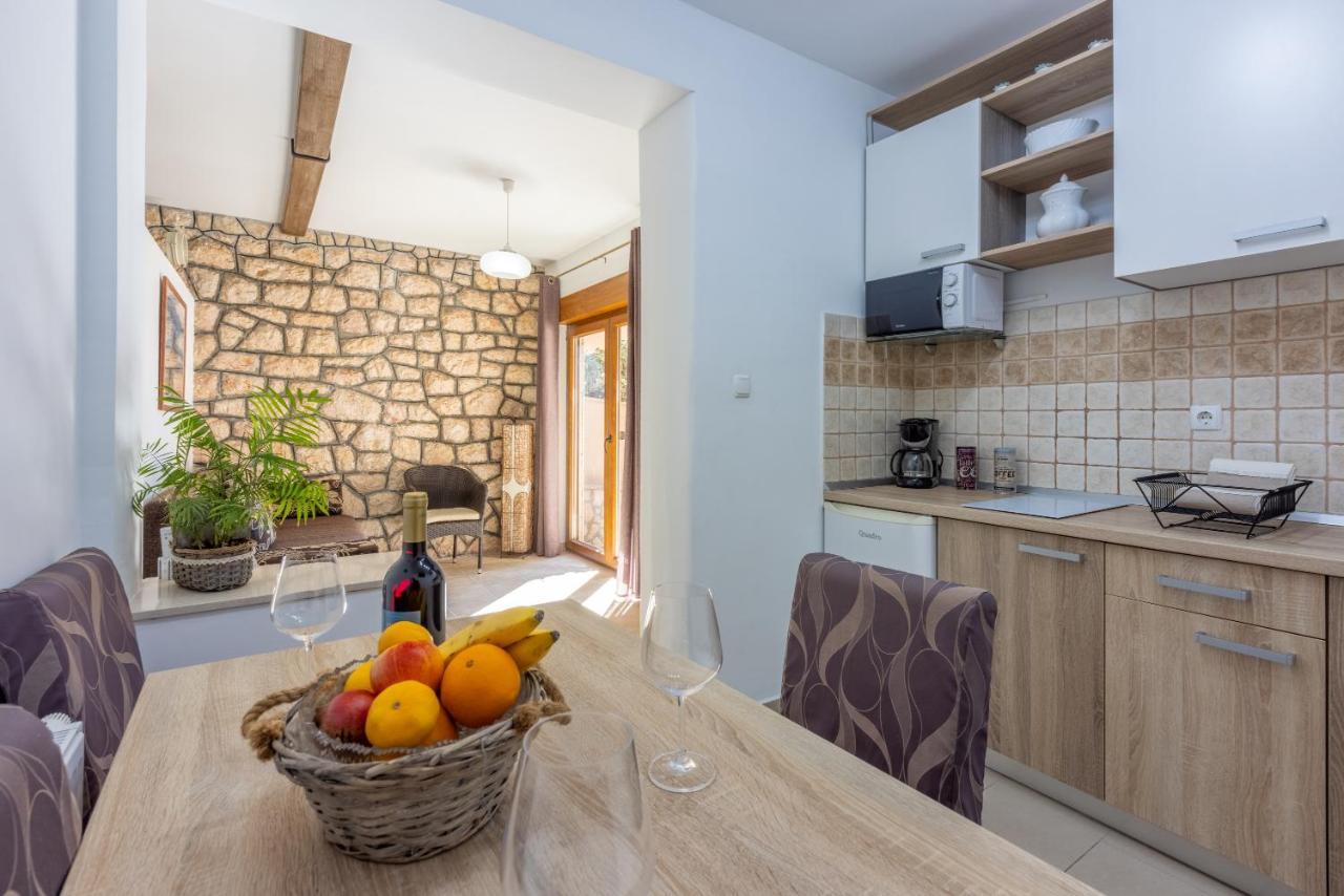 Apartmani Anita Dramalj Esterno foto