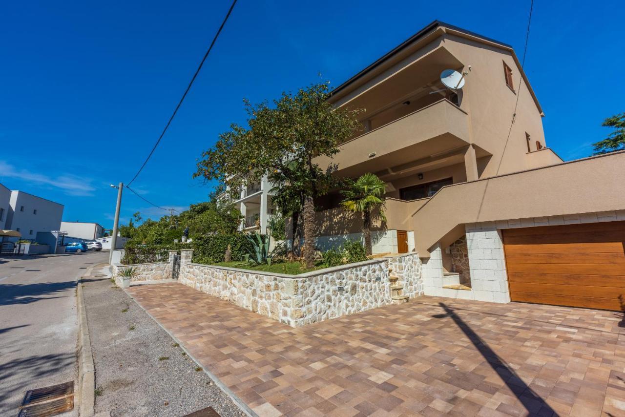 Apartmani Anita Dramalj Esterno foto