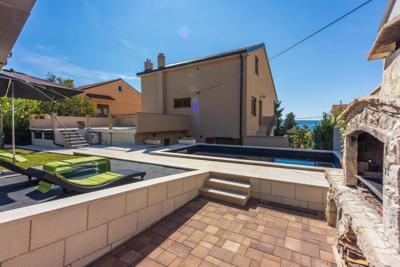 Apartmani Anita Dramalj Esterno foto