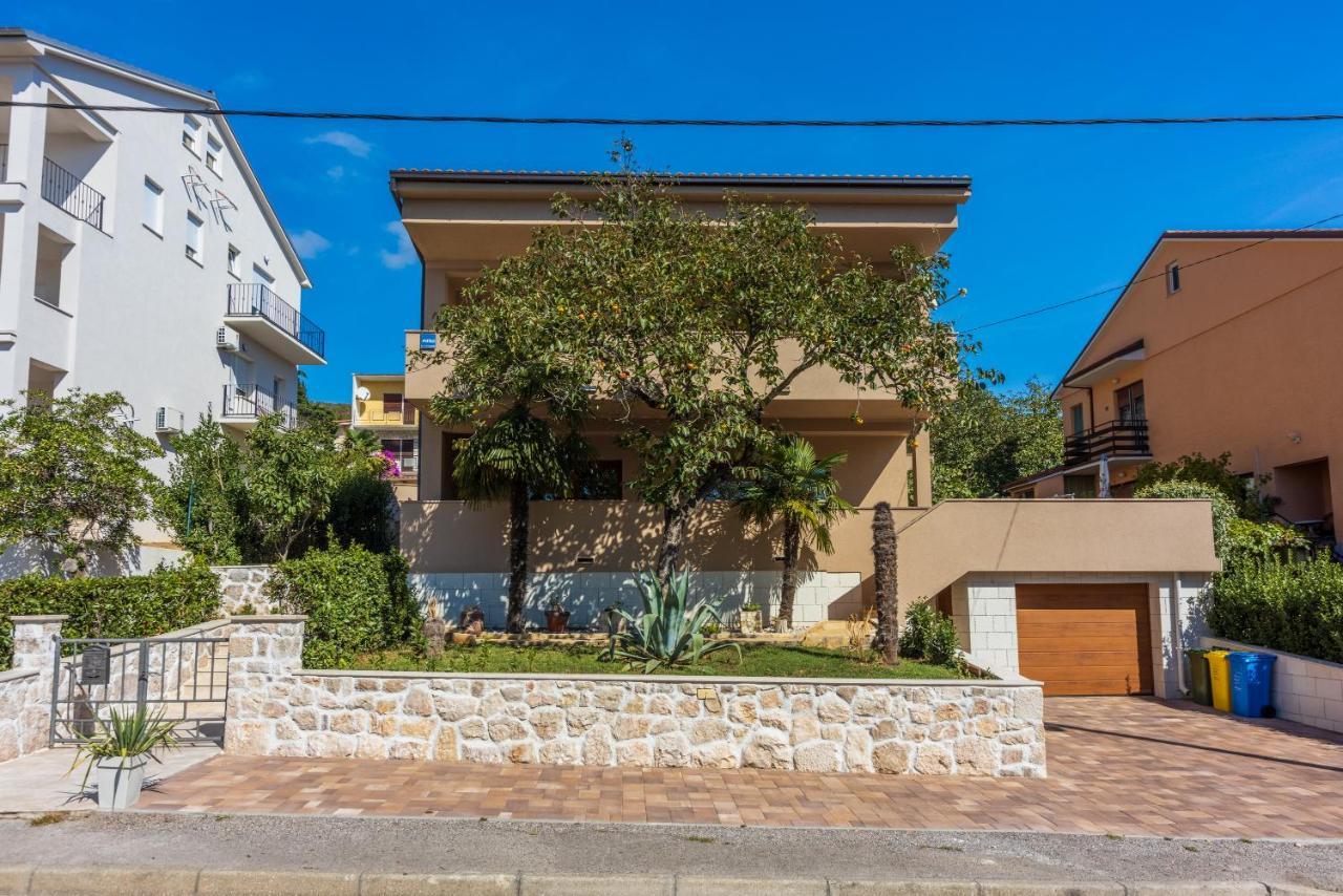 Apartmani Anita Dramalj Esterno foto